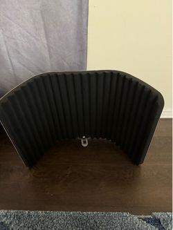 Sterling Audio Microphone Isolation Shield / Reflection Filter
