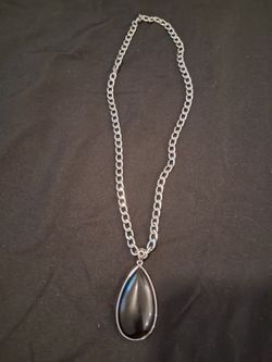 Stainless steel chain with black onyx teardrop pendant