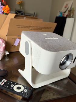Elephas Portable Projector with Remote