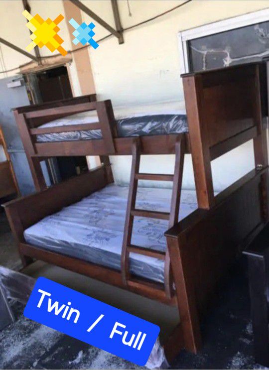 Bunk Beds Twin Full  / LITERAS