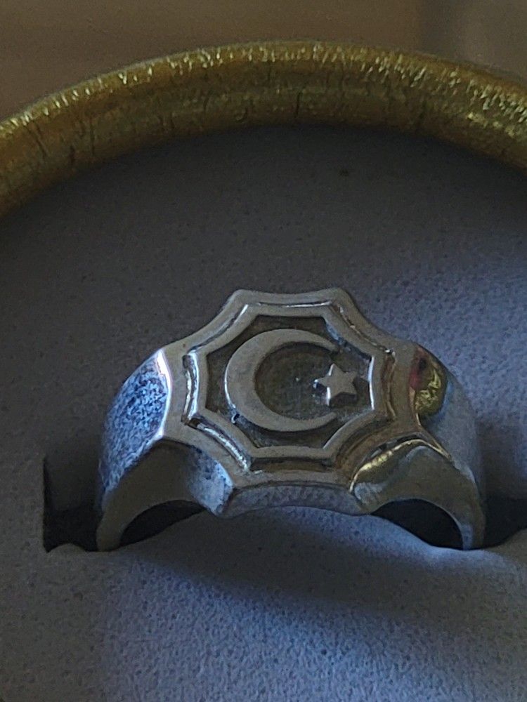 Crecent Ring