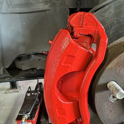 Todo tipo de Pintura para Calipers  en stock