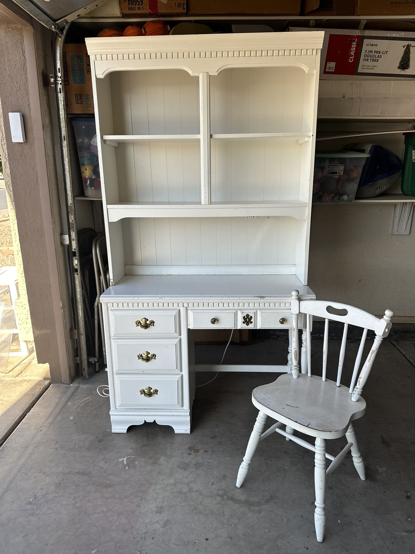 White Desk With Hutch And Chair 