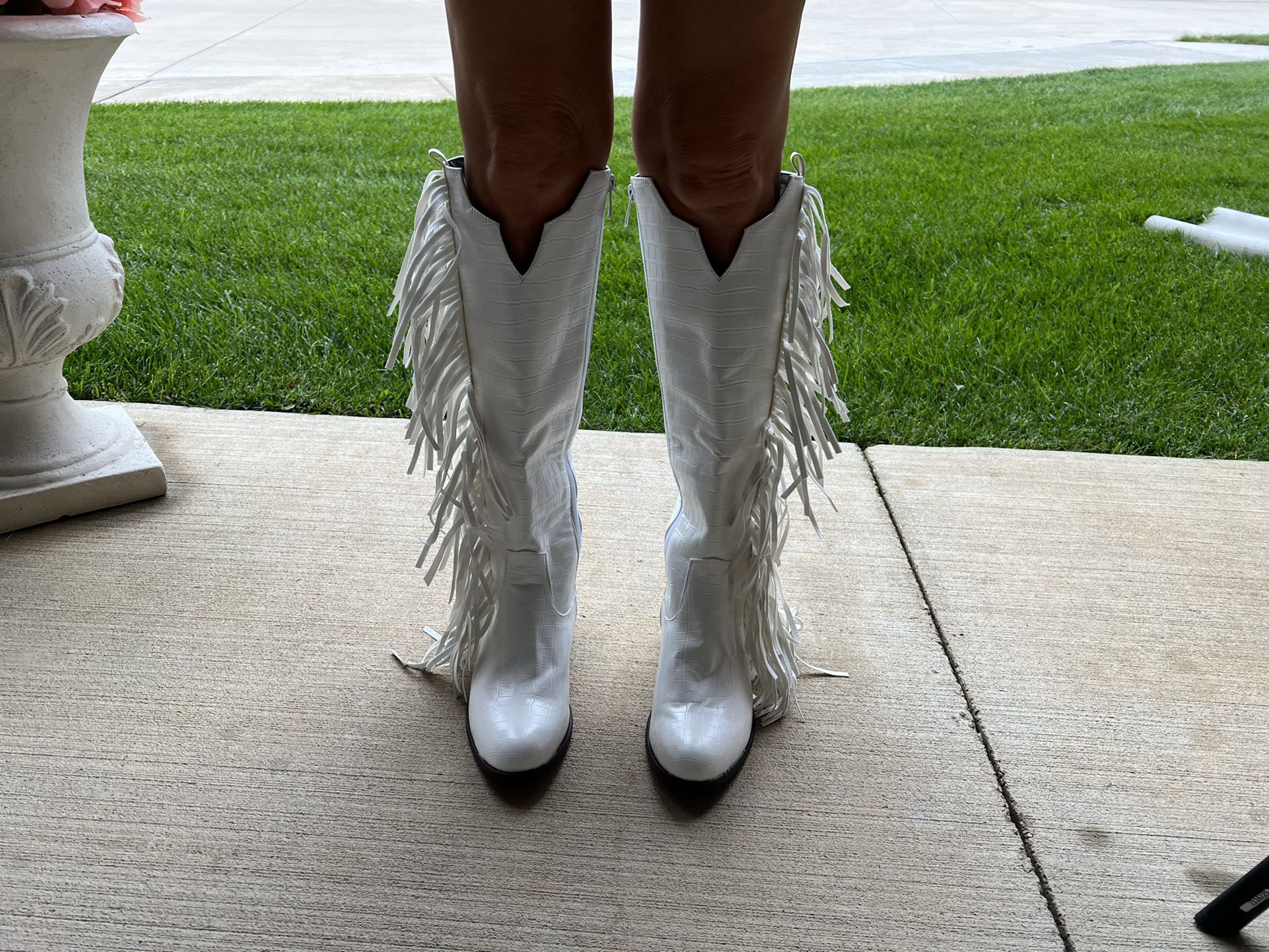 White Western Boots With Fringe Size 6,5 /7 (37)