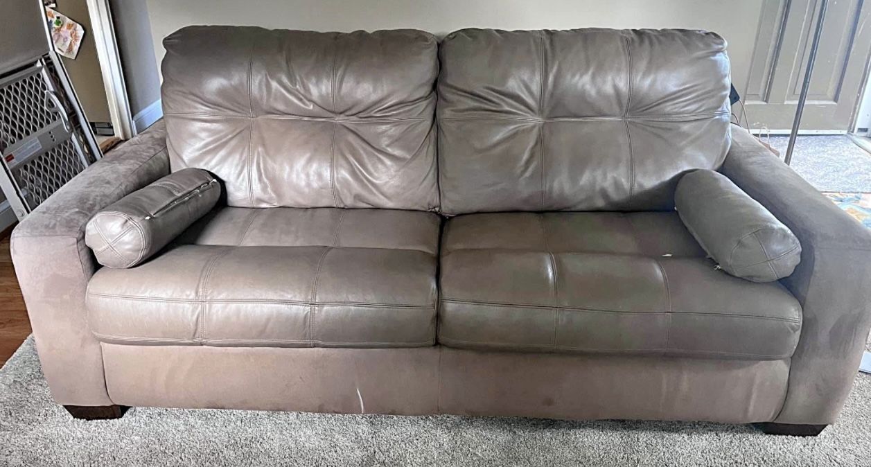 Couch  And Recliner 