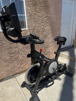 Stationary Bike electrical bike Nordic track S15I great condition