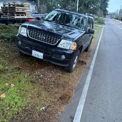 2004 Ford Explorer