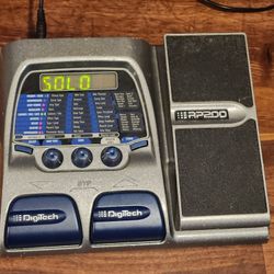 Digitec RP200 Guitar Multi-Effects Pedal