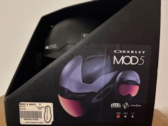 Snowboard/ Ski Helmet Brand New Oakley MOD5 MIPS Snow Helmet - Matte Black - Size Small (51-55cm)