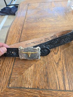 Belt and belt buckle
