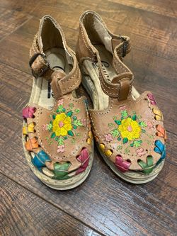 Toddler girl Mexican sandals size 9/10c