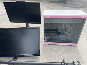 Pc , 2 Monitors & Keyboard No Mouse