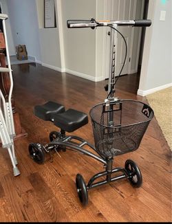 New Knee Scooter (BRAND NEW)