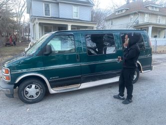 Chevrolet Express 1500
