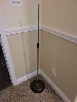Microphone Stand with Round Base