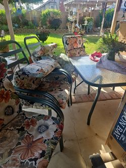 Patio table and 4 chairs