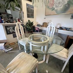 Room divider./small glass table diamond four chairs/