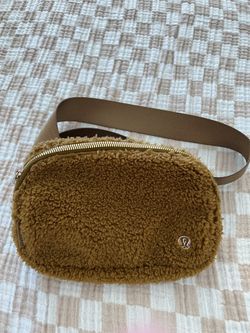 Lululemon Belt Bag 