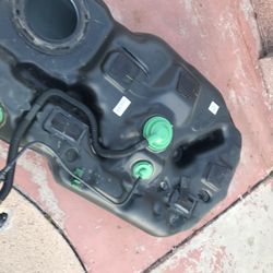 FUEL TANK 2010-2015 TOYOTA PRIUS 1.8