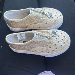 Gold Toddler Shoes (girls)
