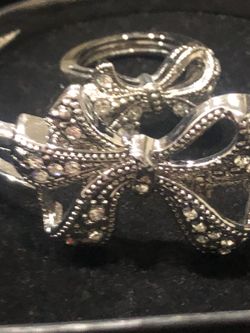 2 setBracelet silver w crystal stone & ring silver very nice & good quality