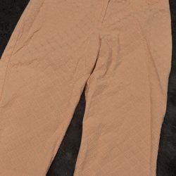 Peach/coral Capris 