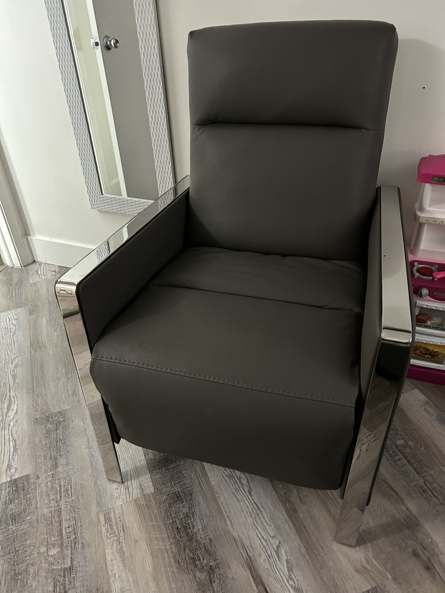 Sofa Reclinable New