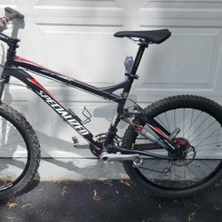 Specialized EPIC M5 Mountain Bike