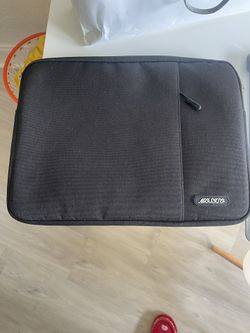 Laptop Carrying Case & Protective Cover 