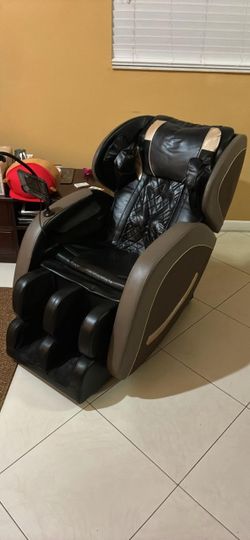 Automatic Reclining Massage Chair – Like New