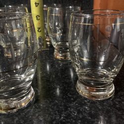 Belleza  6 Vasos Antiguos Fileteados  (Favor Ver Mis Otros Artículos ) Gracias 