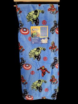 Marvel Avengers Throw 50x70in  - Hero Leap