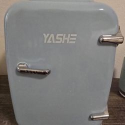 Yashe Mini (Drink) Fridge
