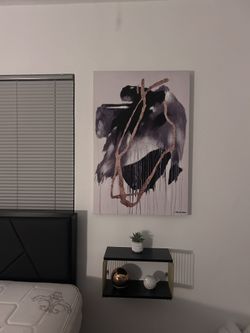 Canvas Pier One Art Picture