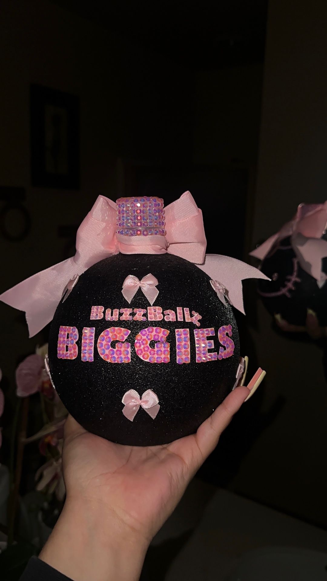 Hello Kitty Buzz ball