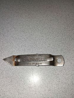 RARE VINTAGE 1960'S BUDWEISER KING OF BEERS MINI ADVERTISING BEER BOTTLE OPENER