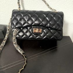Black Quilted Chain Crossbody Purse