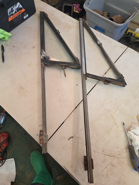 67-72 Chevy Blazer Vent Window (Both Driverside) (For Parts) Oem Used