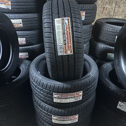 SET OF 4 NEW TIRES 265/35/22 ARROYO 