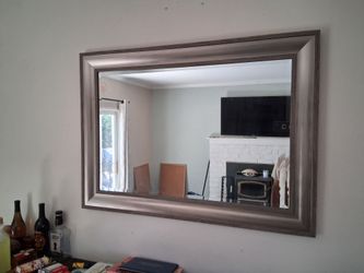 Accent Mirror