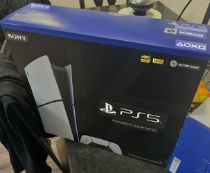 PS5 with COD 7 installed