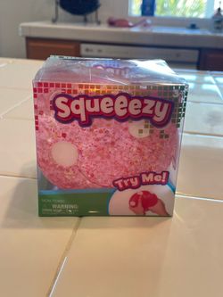 Squeeezy Glitter Stress Ball Toy
