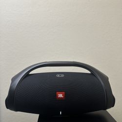 JBL BOOMBOX Speaker 