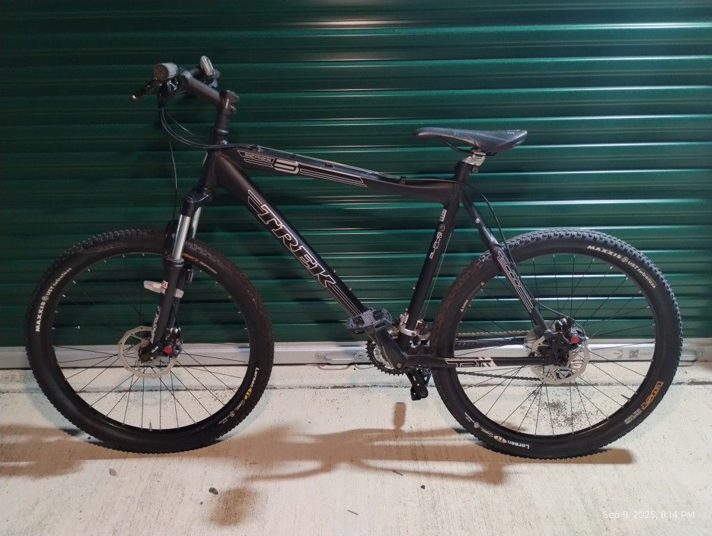 Trek Mountain Bike - Series 6 - Aluminum Frame 