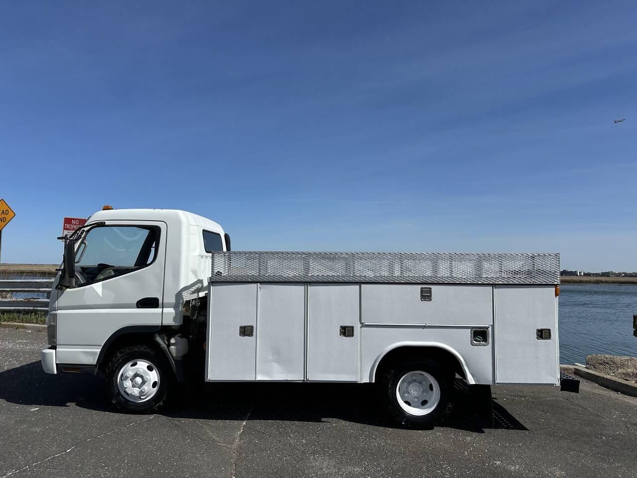 2010 Mitsubishi Fuso Fe84d