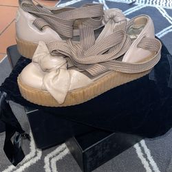 Fenty Platform Bow Creeper Sandal Size 7.5