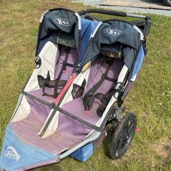 Double BOB stroller BROKEN BUCKLES