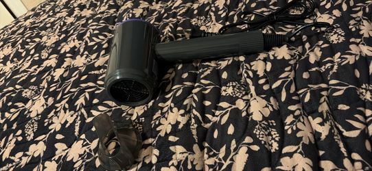 Blow dryer