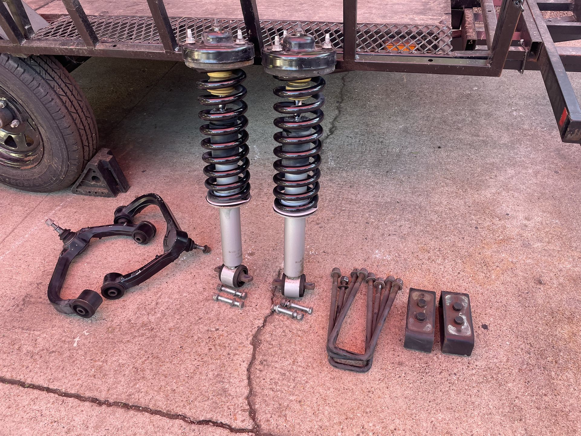 Ford F150 3inch Rough Country Lift Kit