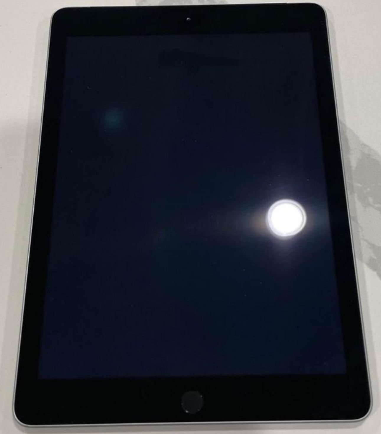 ipad 9th generation 64GB In Excellent Condition WiFi Only 